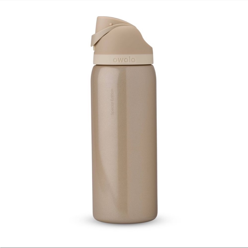 Sold Out ✨ Holiday Magic ✨ Special Edition Owala FreeSip 32oz NWT